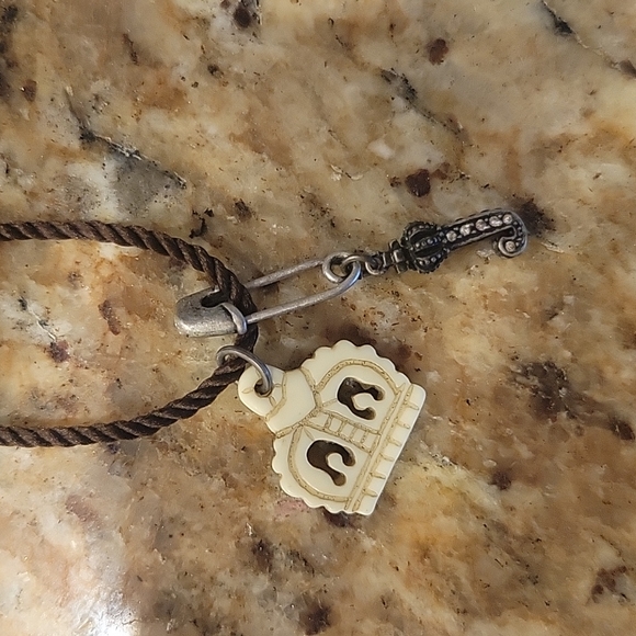 Juicy Couture Charm Necklace - Picture 2 of 4